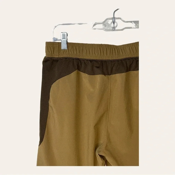 0445W. 5.11 TACTICAL MEN’S SHORTS EMBROIDERED LOGO ON BOTTOM OF SHORTS SIZE SM - Picture 12 of 13